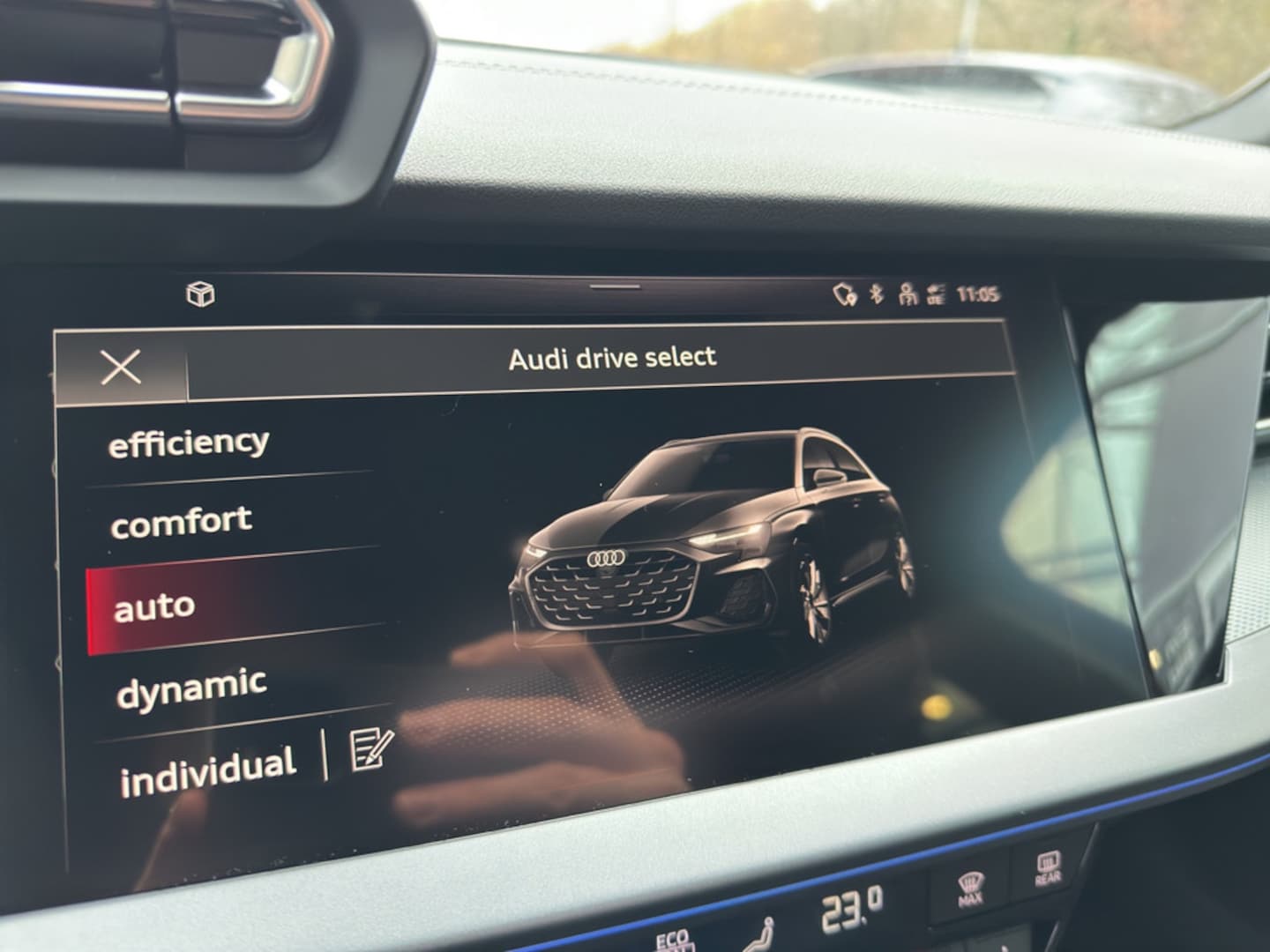 Bild über Audi A3 Sportback S line 35 TDI S tronic - für weitere Informationen kontaktieren Sie den Audi Partner