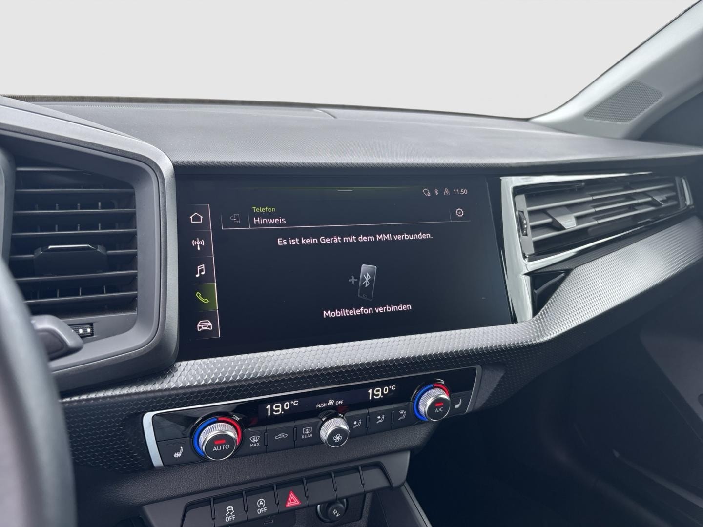 Bild über Audi A1 Sportback 25 TFSI S tronic - für weitere Informationen kontaktieren Sie den Audi Partner