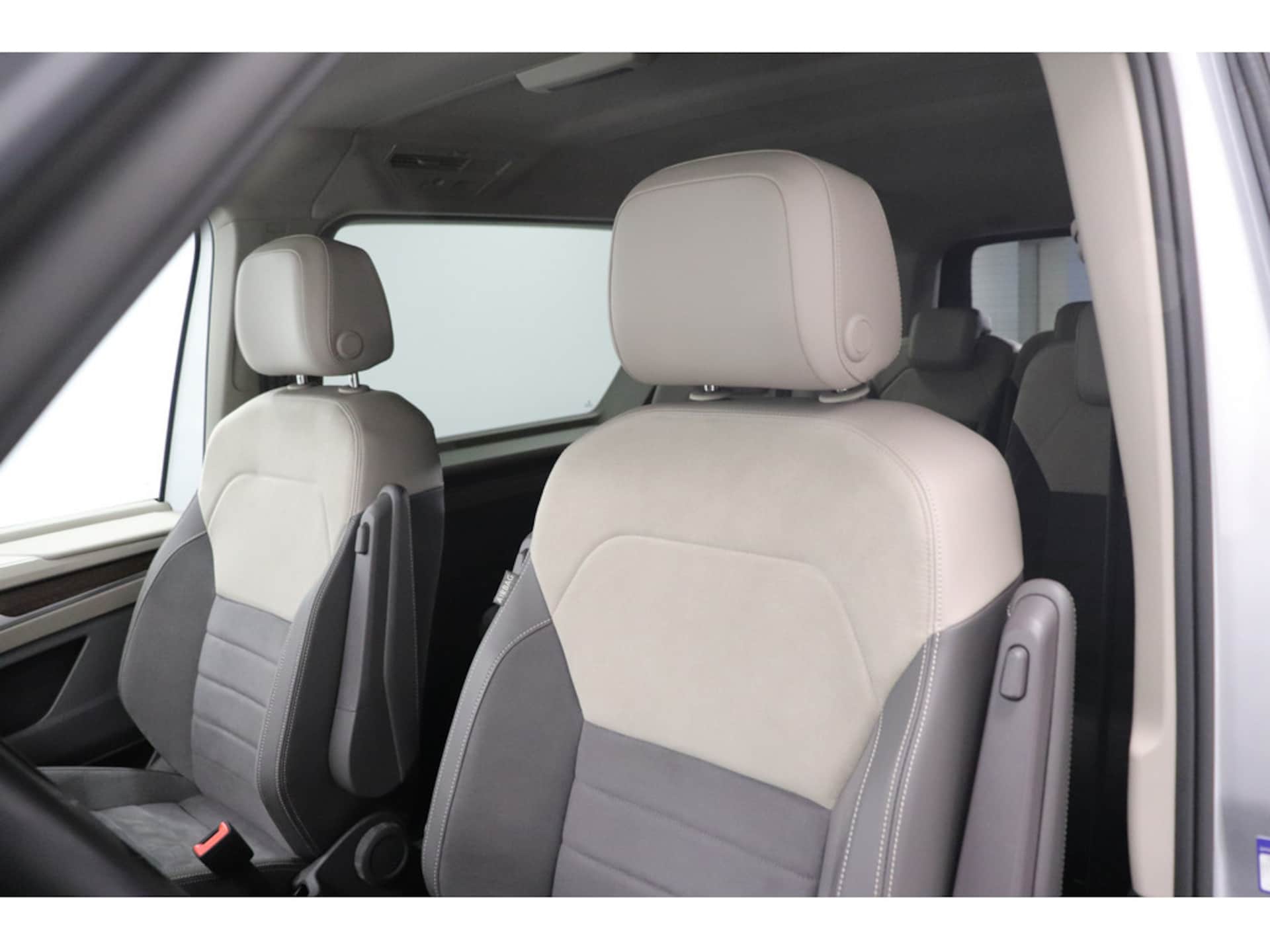 Volkswagen Multivan Langversion Style