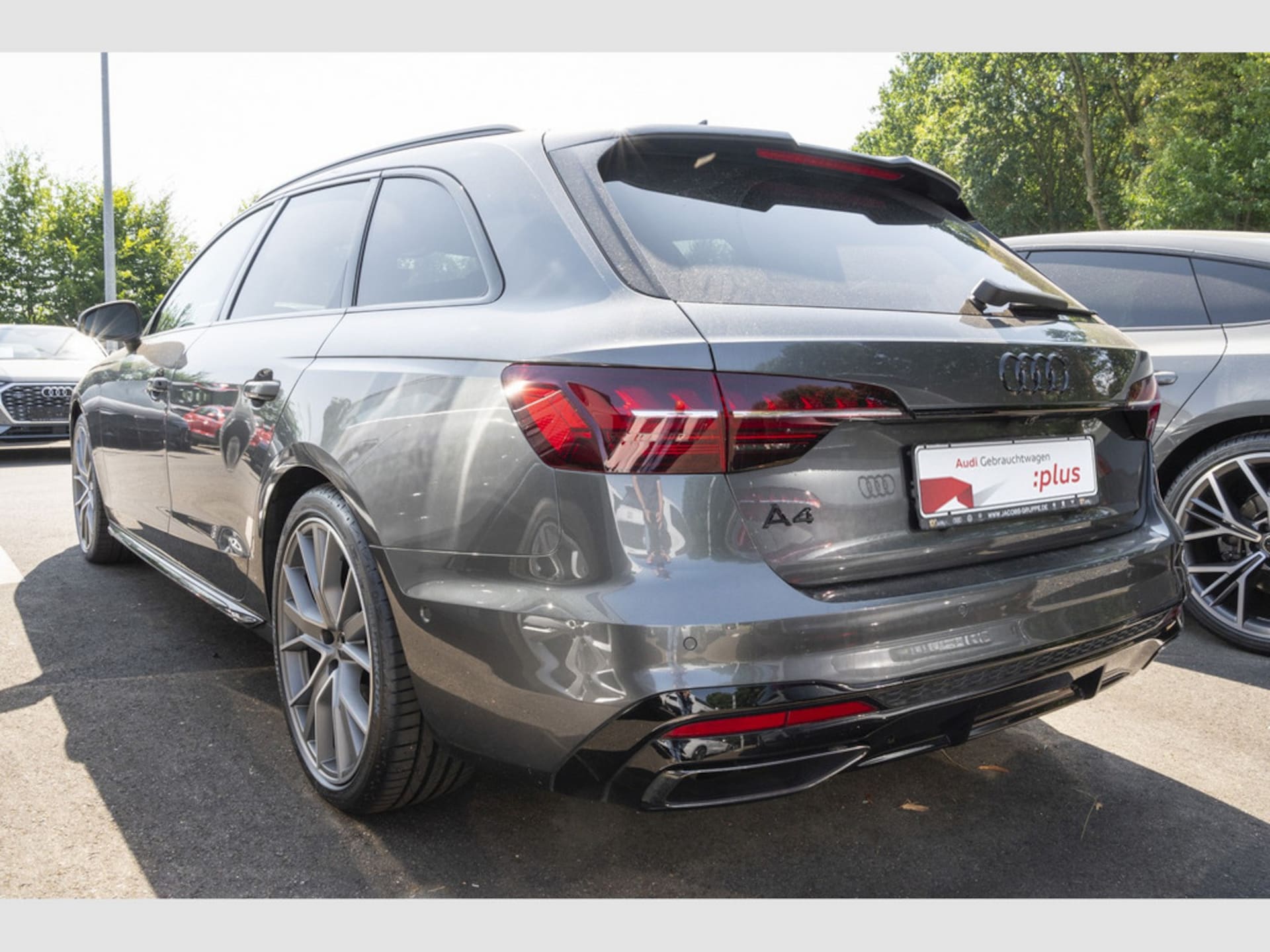 Audi A4 Avant S line