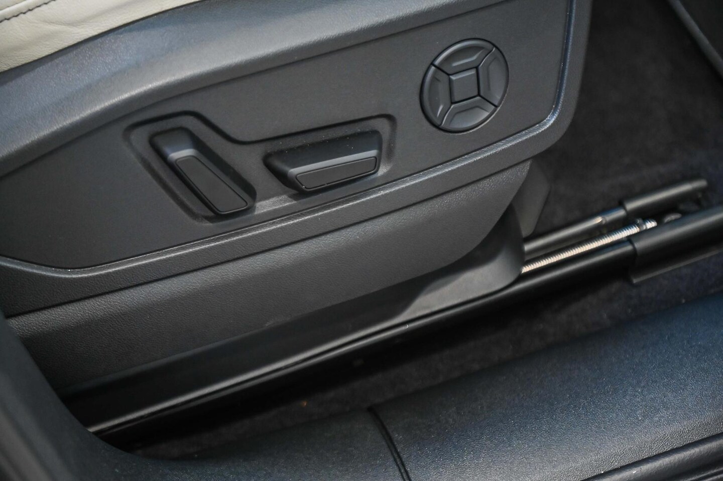 Image about Audi Q5 Sportback TFSI 150 kW