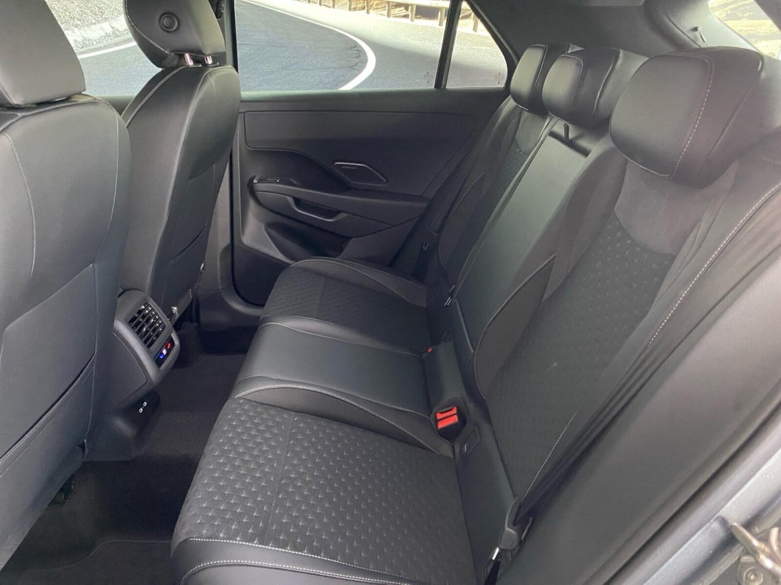 Volkswagen T-Roc – Bild 6