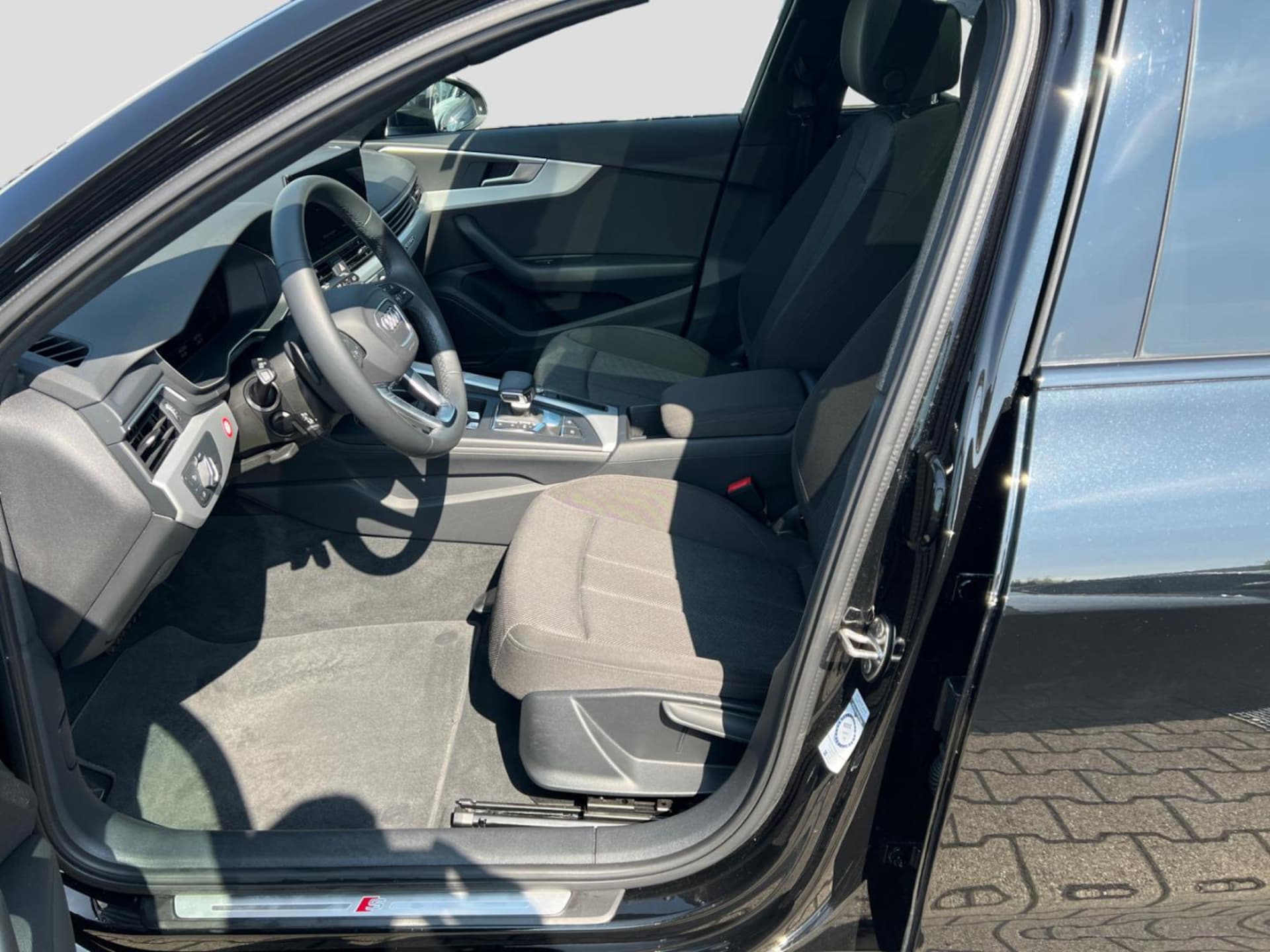 Audi A4 Avant S line