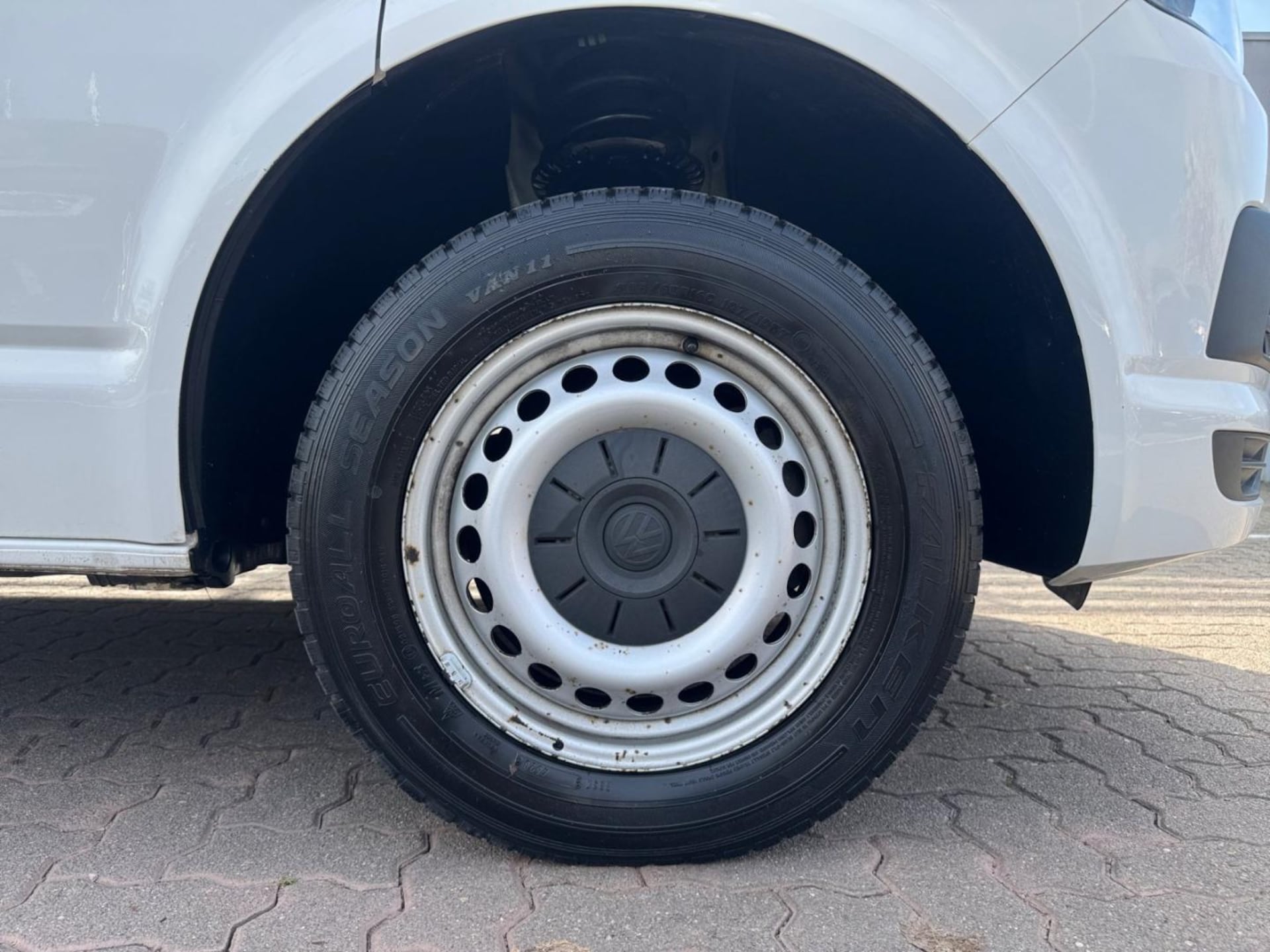 Volkswagen T6 Transporter Kombi kurzer Radstand