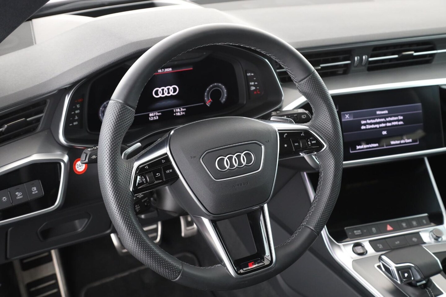Bild über Audi A6 Avant S line 45 TFSI S tronic - für weitere Informationen kontaktieren Sie den Audi Partner