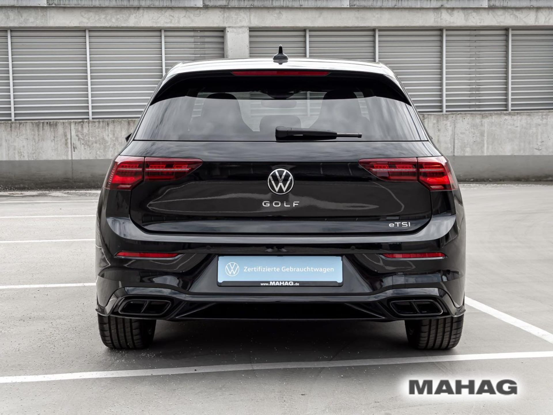 Volkswagen Golf R-Line