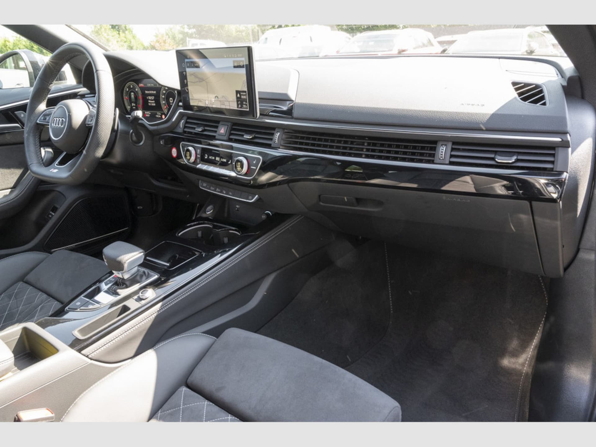 Audi A4 Avant S line