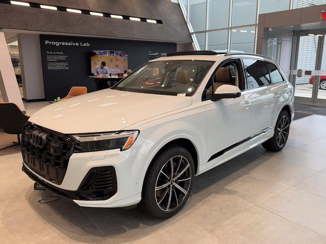 2026 Audi Q7 Premium Plus