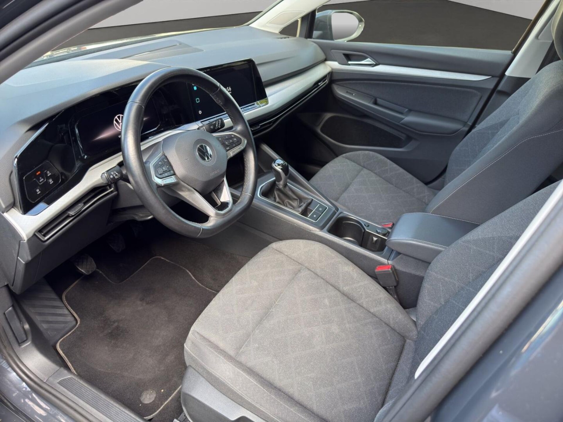 Volkswagen Golf Variant Life