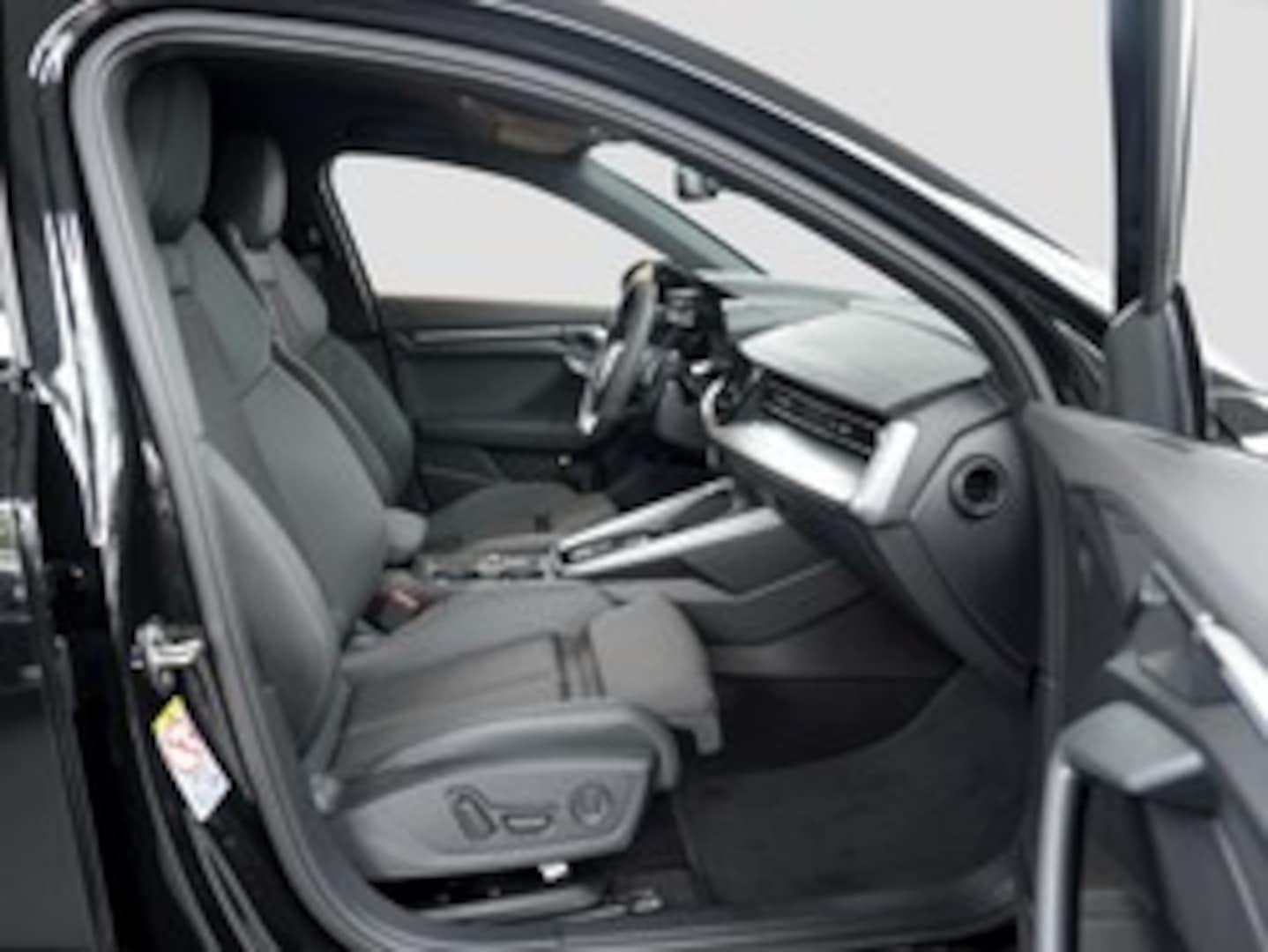 Bild über Audi A3 Sportback TFSI e TFSI e 150 kW S tronic - für weitere Informationen kontaktieren Sie den Audi Partner