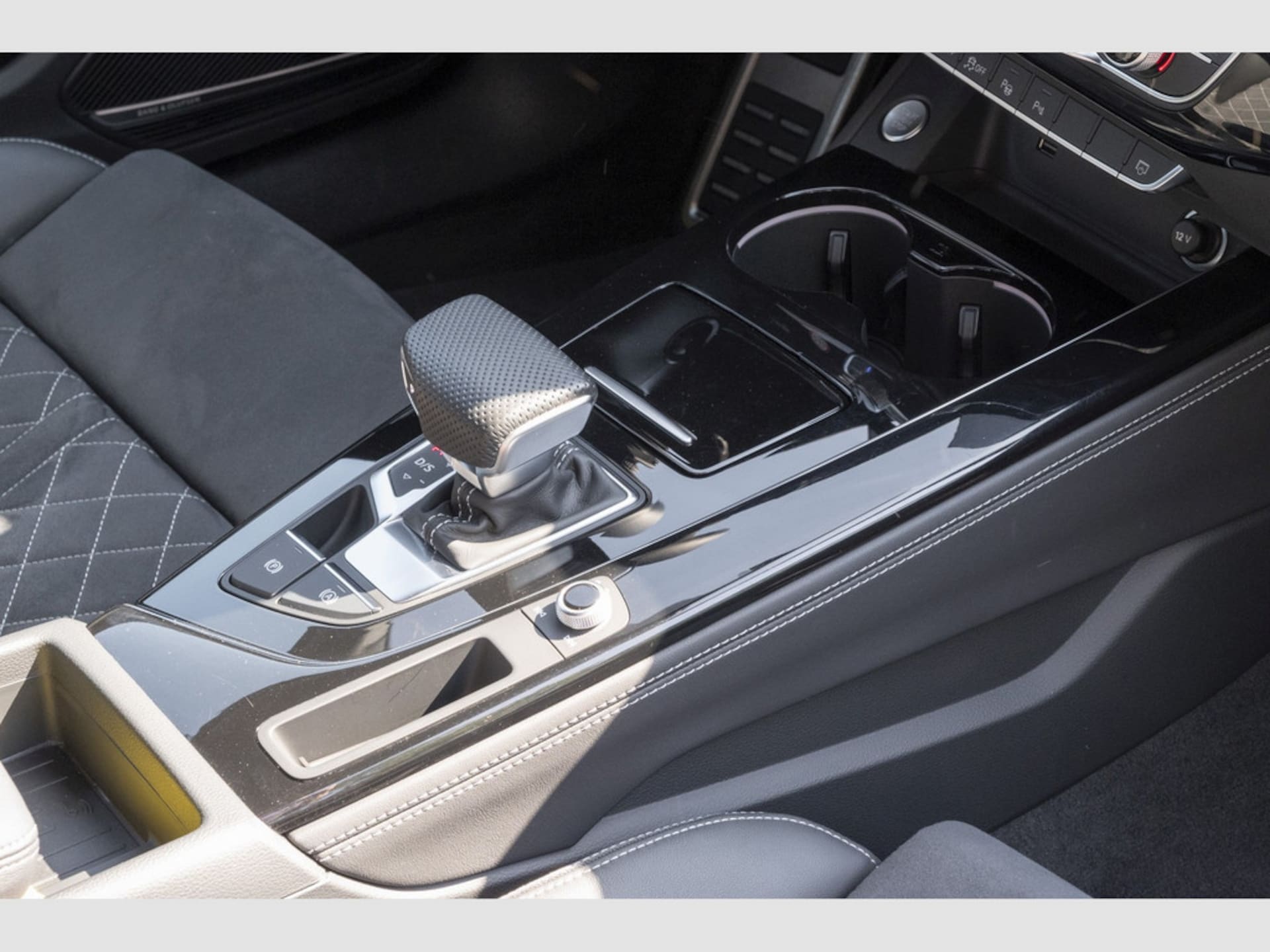 Audi A4 Avant S line