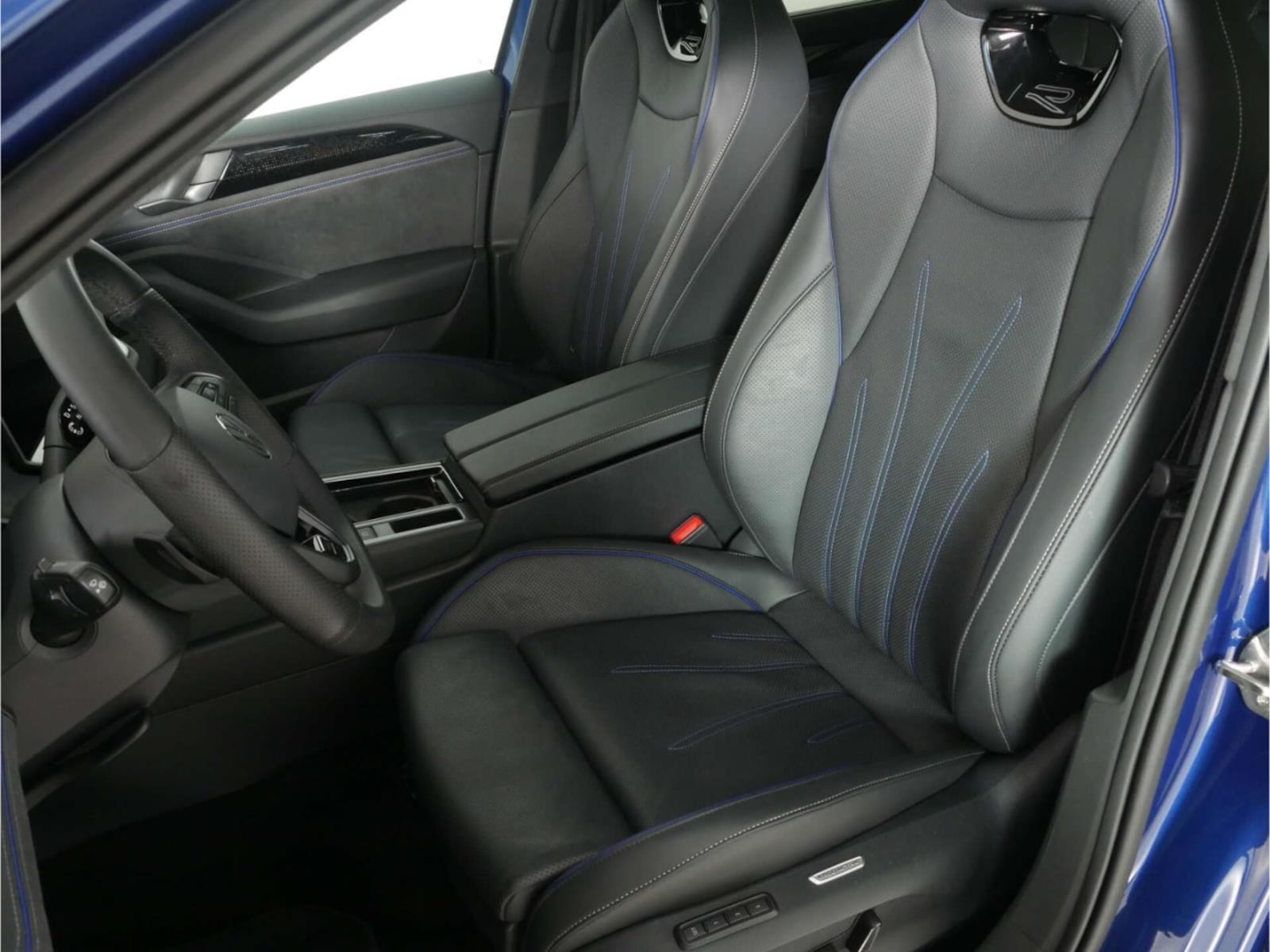 Volkswagen Passat – Bild 11