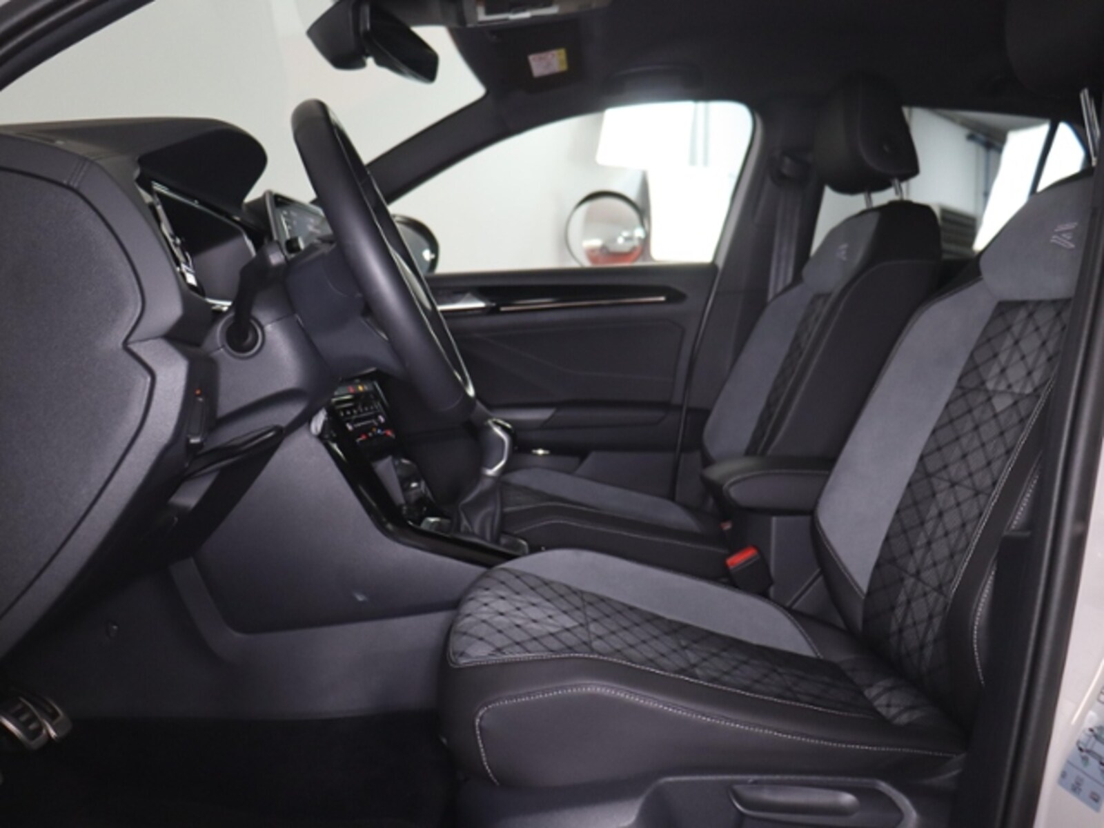 Volkswagen T-Roc – Bild 8