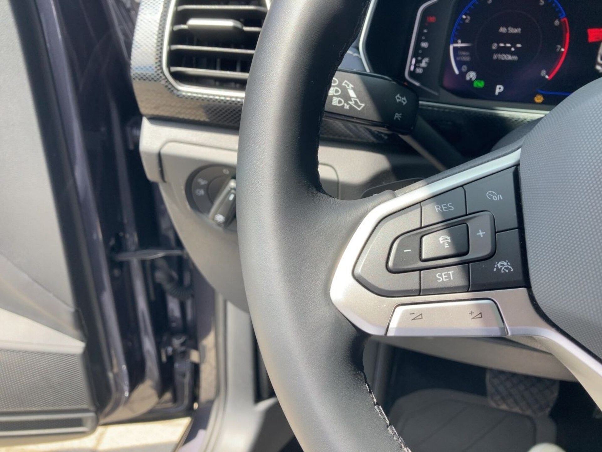 Volkswagen T-Cross Style
