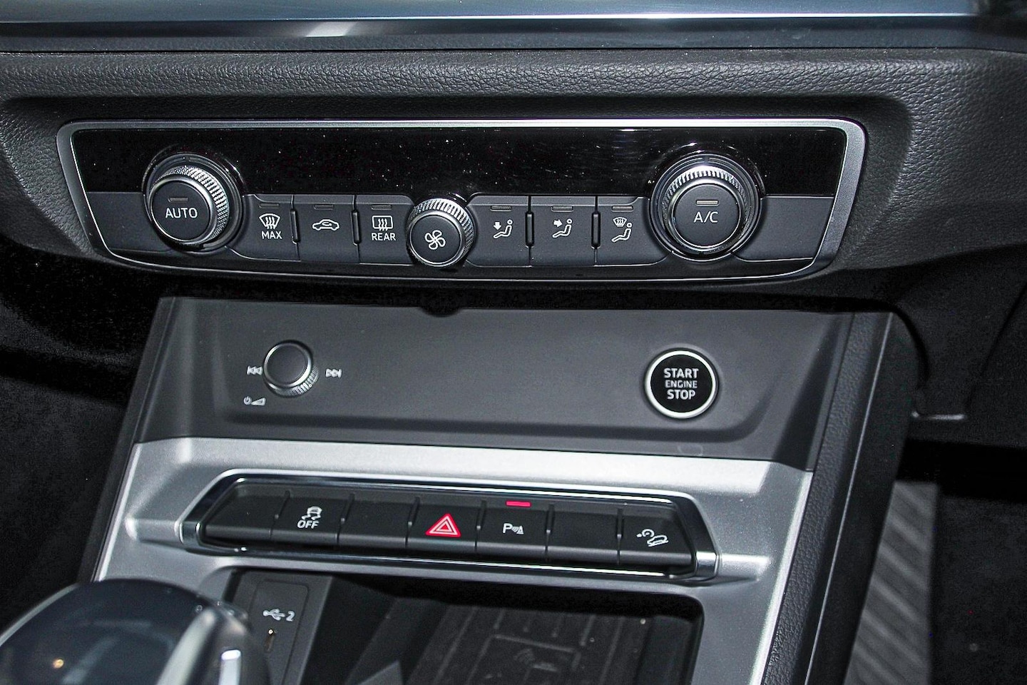 Image about Audi Q3 35 TFSI S tronic