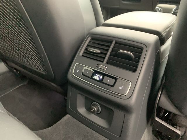 Image about Audi RS 4 Avant TFSI quattro tiptronic