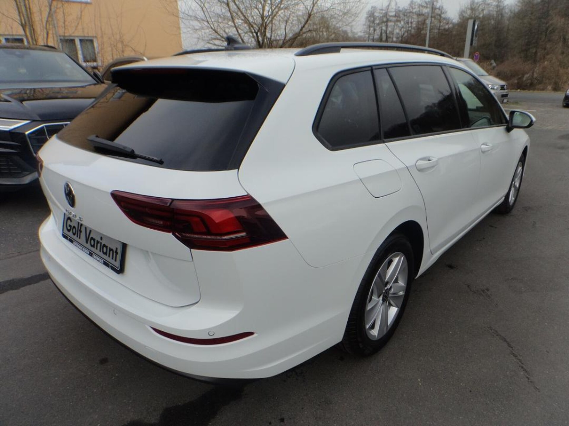 Volkswagen Golf Variant Life