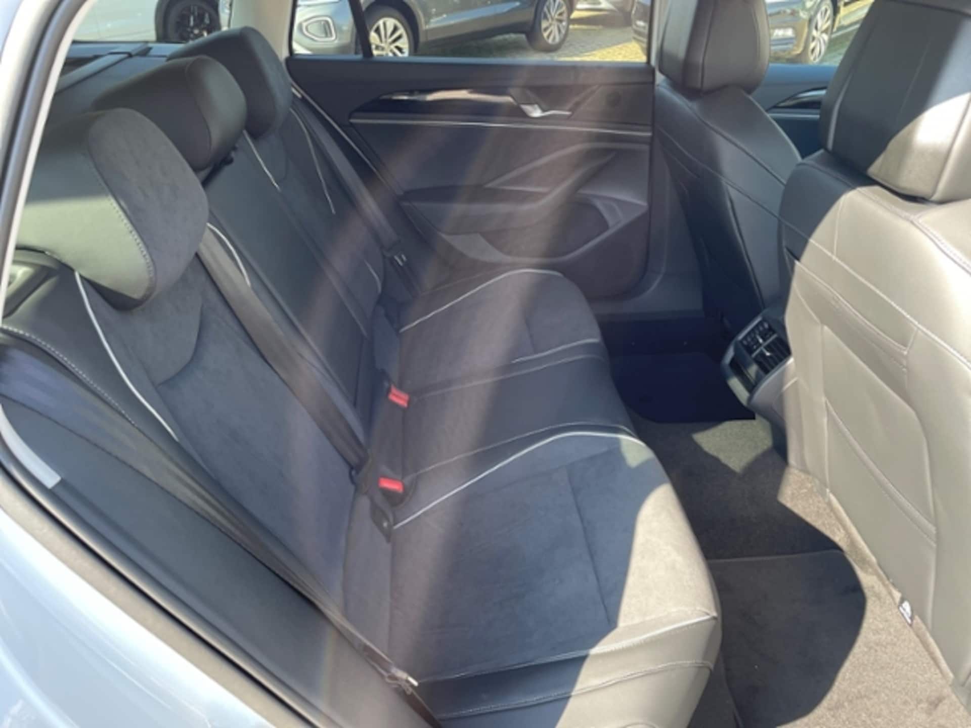 Volkswagen Passat Business