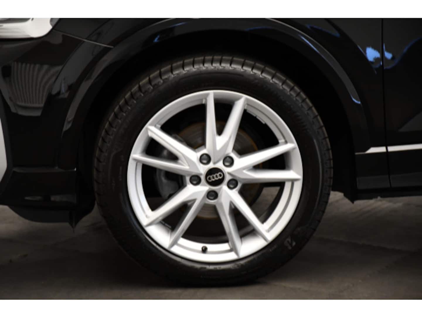 Bild über Audi Q2 S line 35 TFSI S tronic - für weitere Informationen kontaktieren Sie den Audi Partner
