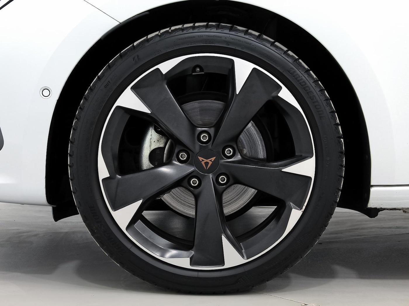 CUPRA Leon León 1.5 eTSI DSG 110 kW (150 CV) — photo 9