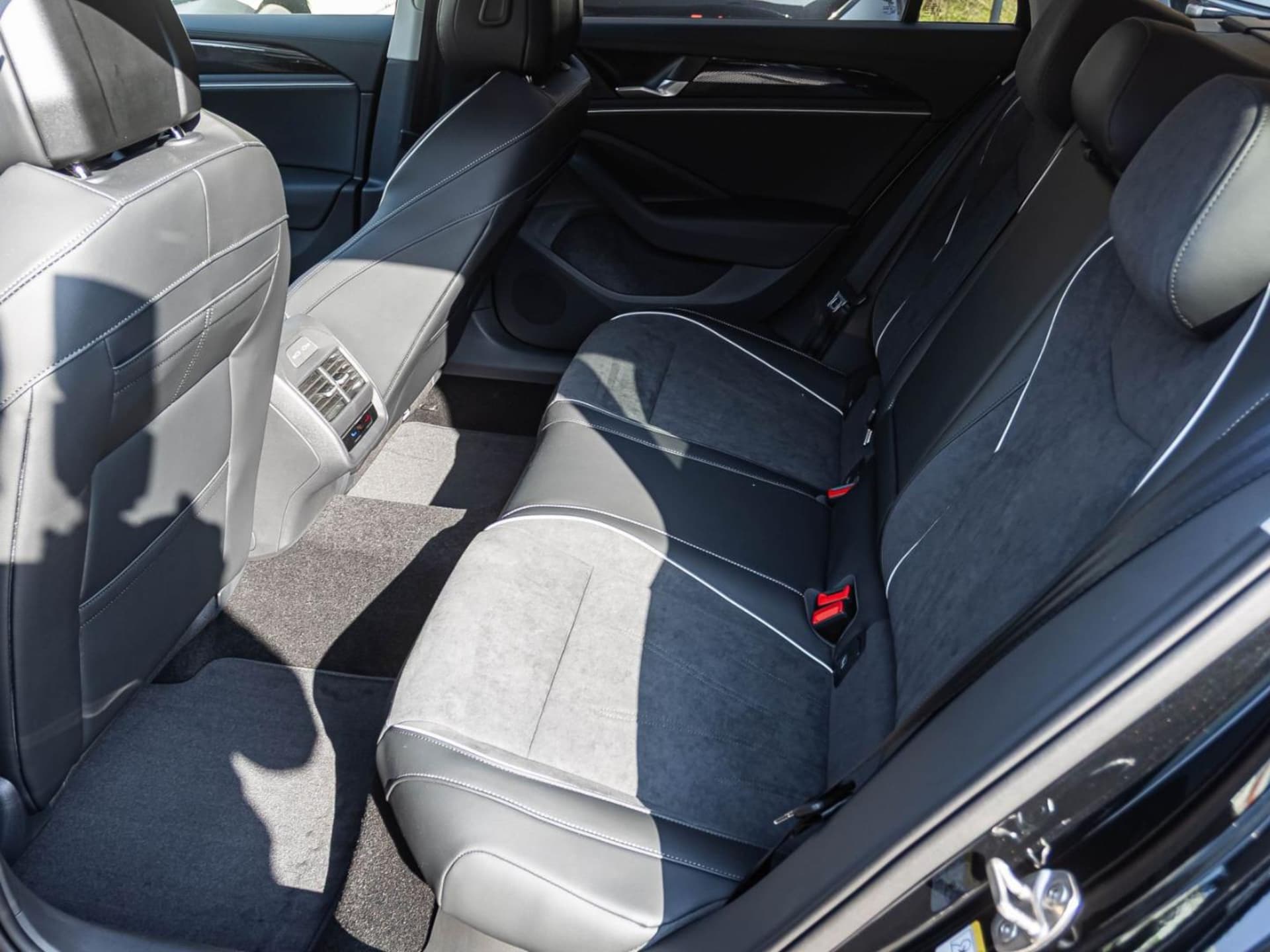 Volkswagen Passat Business