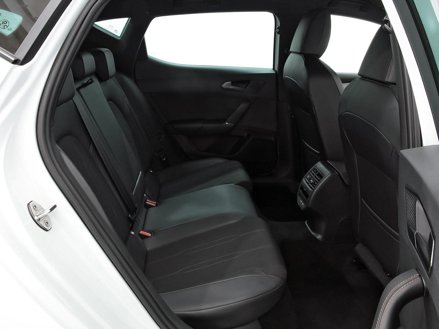 CUPRA Leon León 1.5 eTSI DSG 110 kW (150 CV) — photo 7
