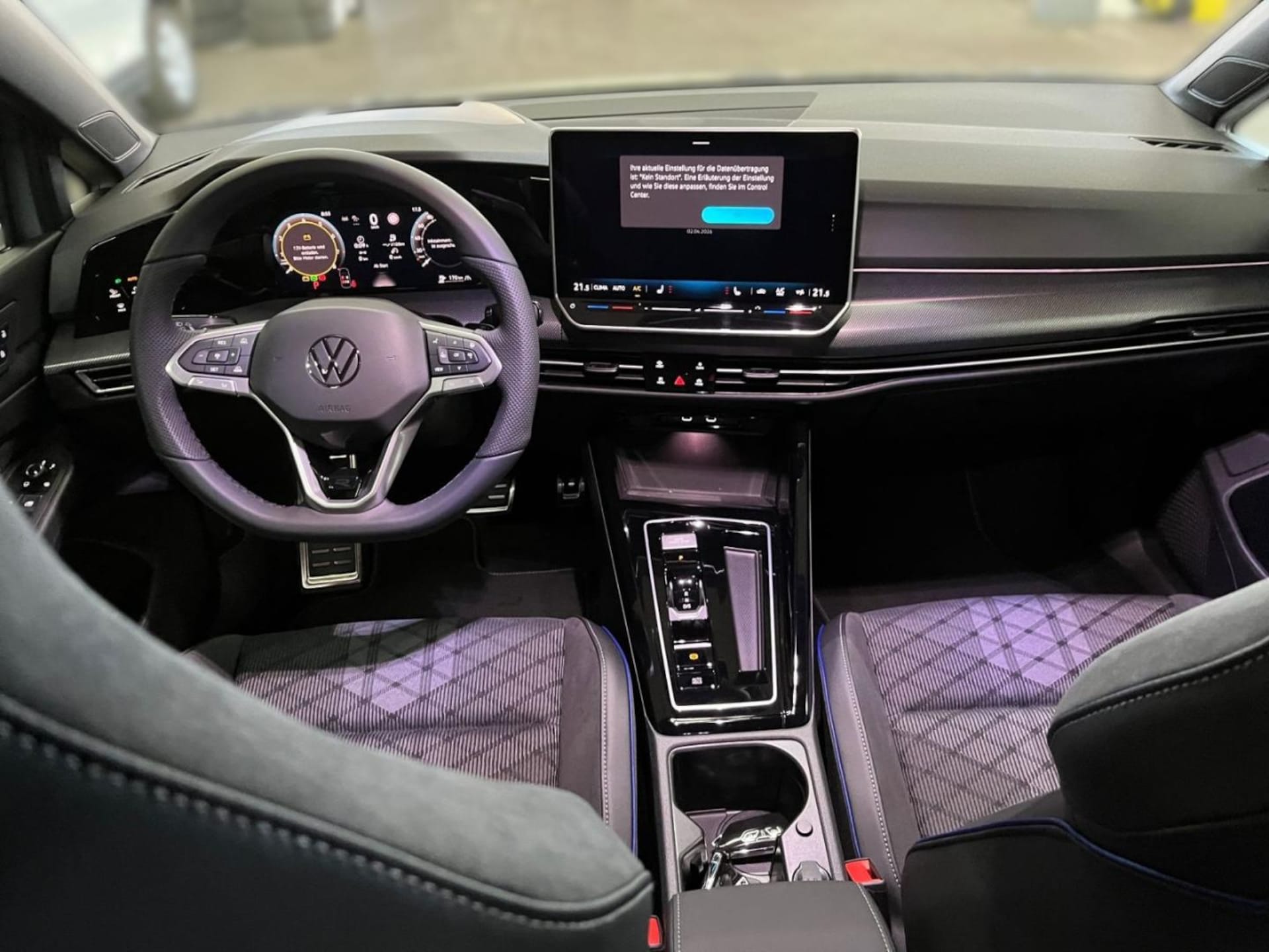 Volkswagen Golf R-Line