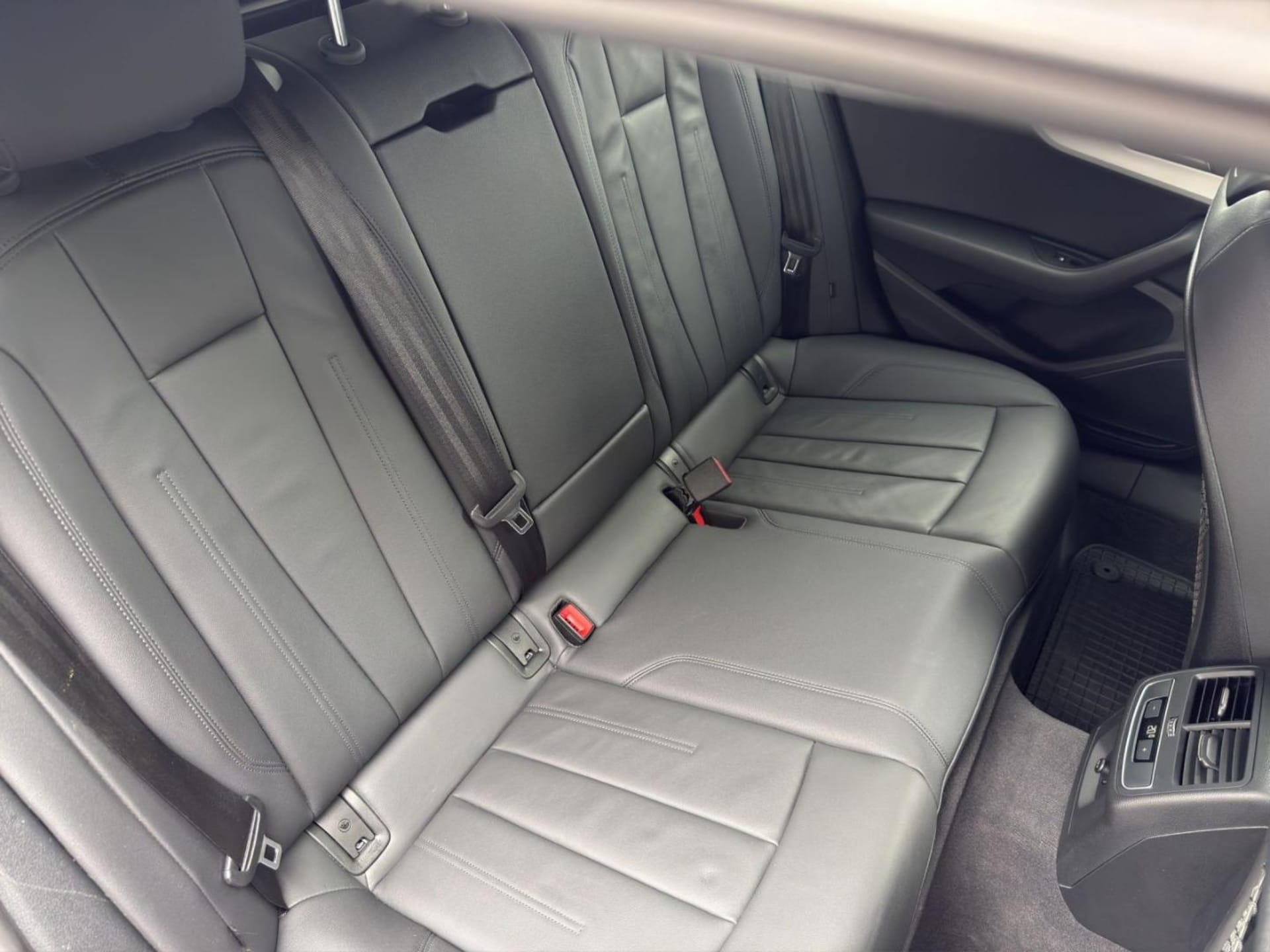 Audi A4 Avant Advanced