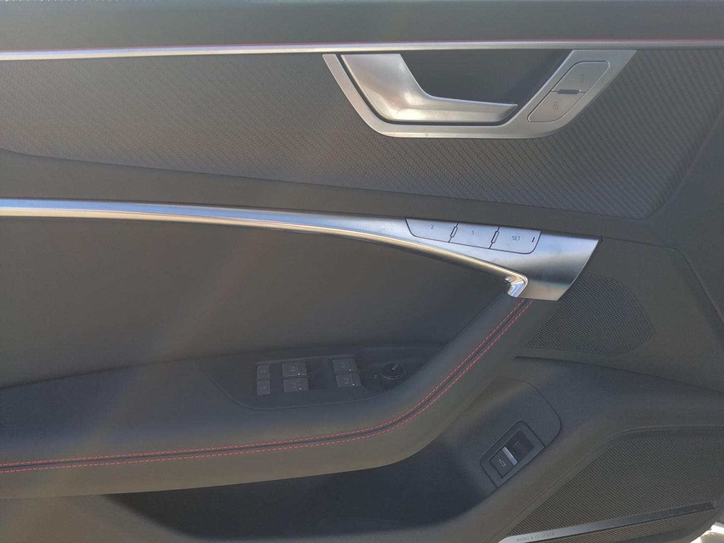 Bild über Audi S6 Avant TDI quattro tiptronic - für weitere Informationen kontaktieren Sie den Audi Partner
