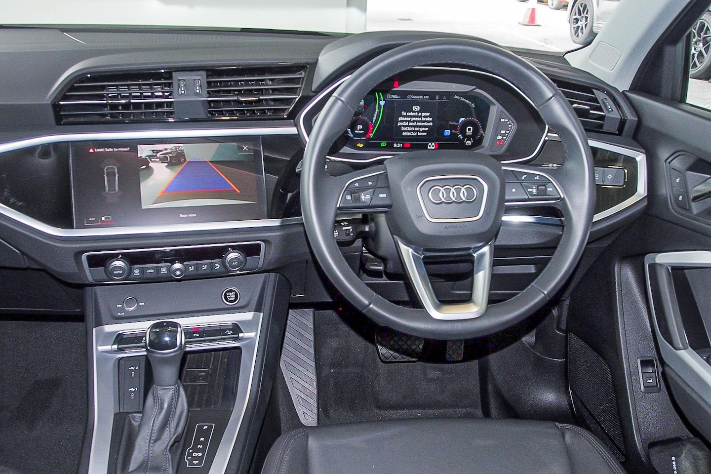 Image about Audi Q3 35 TFSI S tronic