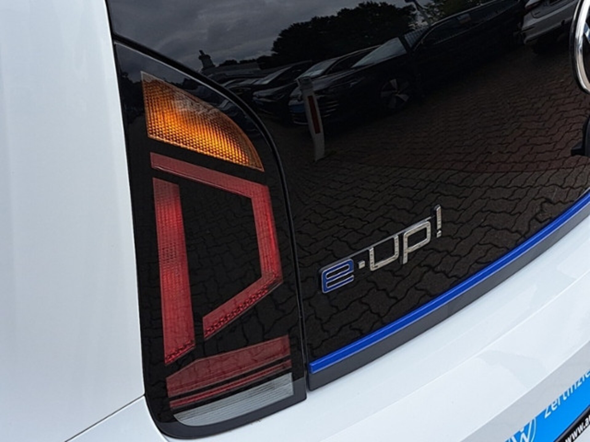 Volkswagen e-up! UNITED