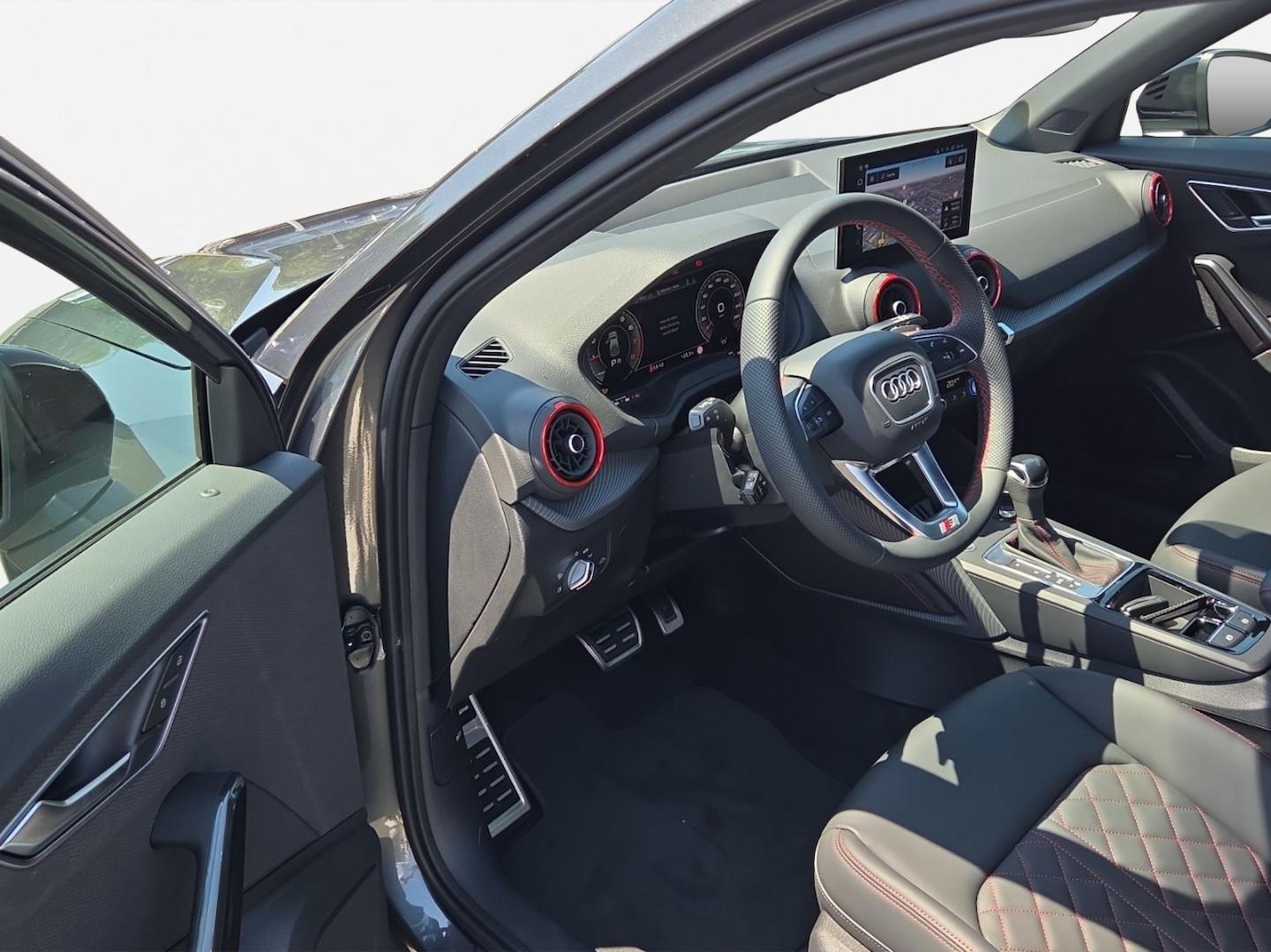 Bild über Audi Q2 S line 35 TFSI S tronic - für weitere Informationen kontaktieren Sie den Audi Partner