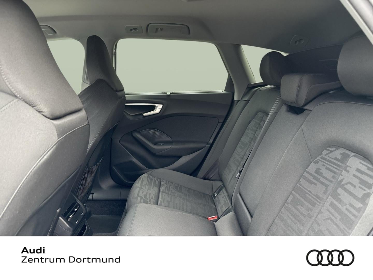 Bild über Audi A5 Avant TDI quattro 150 kW S tronic - für weitere Informationen kontaktieren Sie den Audi Partner