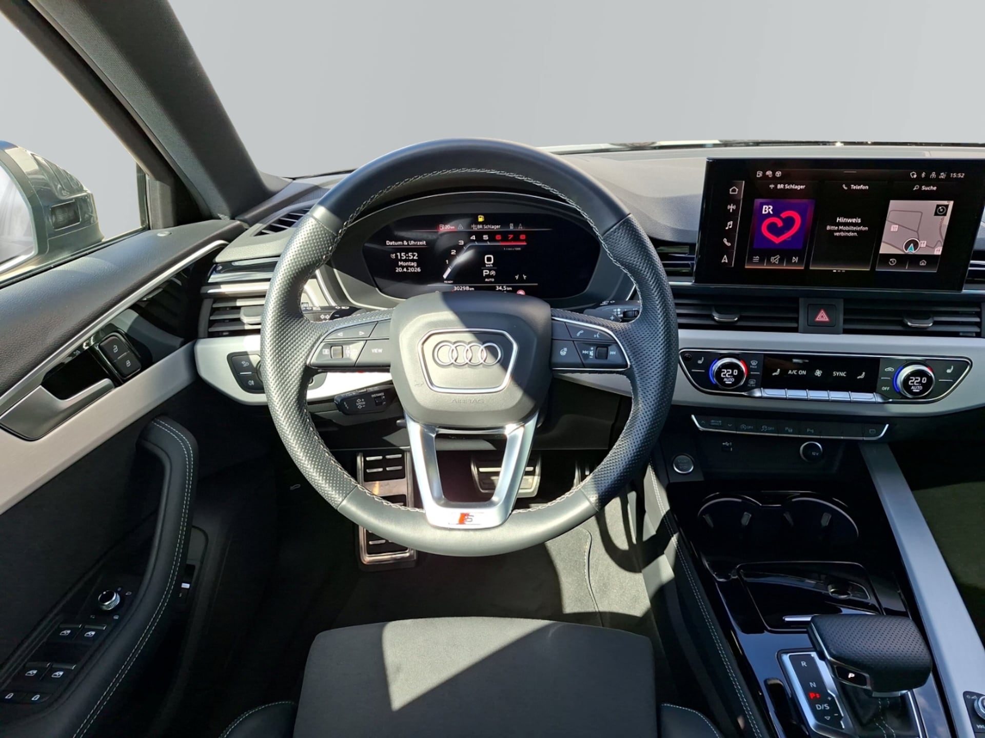 Audi A4 Avant S line
