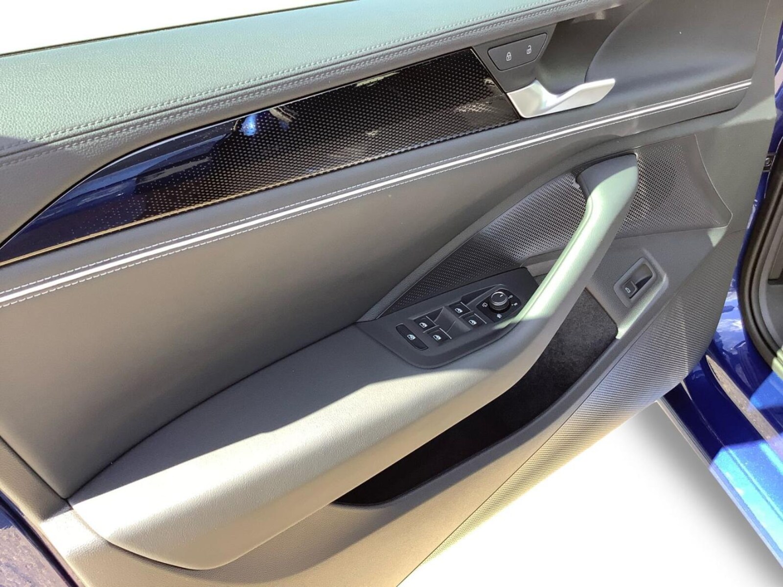 Volkswagen Passat – Bild 17