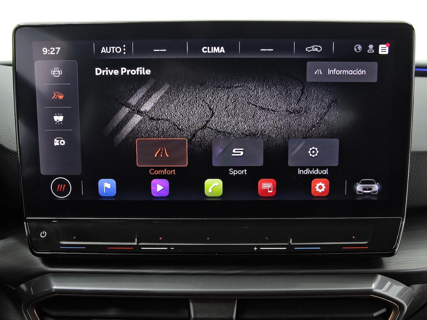 CUPRA Leon León 1.5 eTSI DSG 110 kW (150 CV) — photo 30