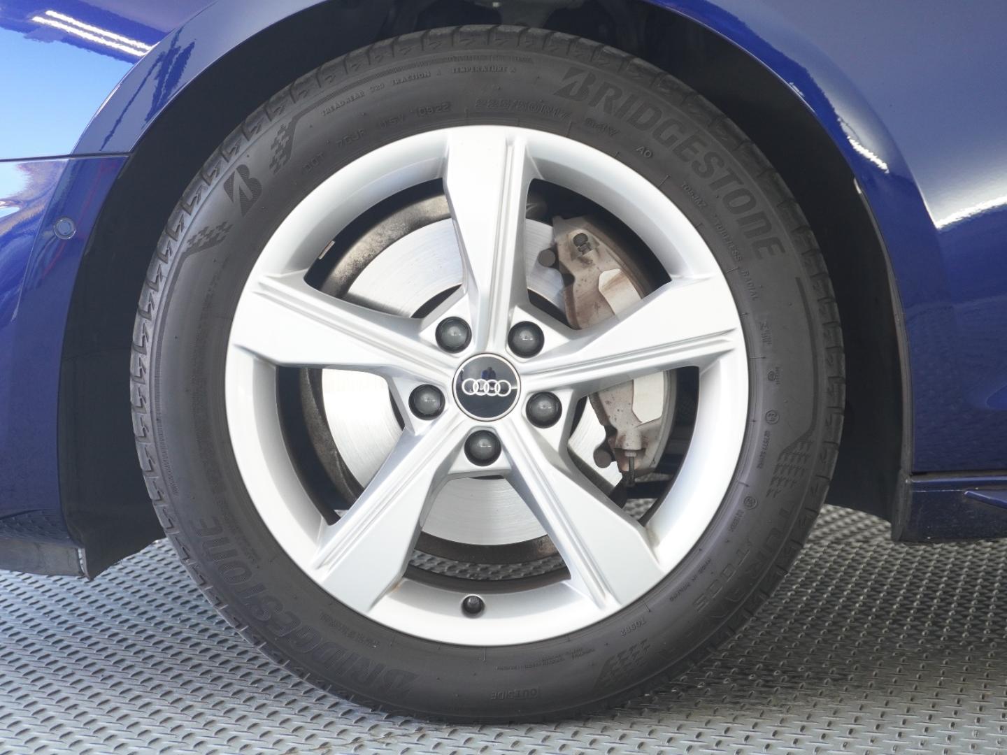 Image about Audi A4 Sedan 40 TDI quattro advanced