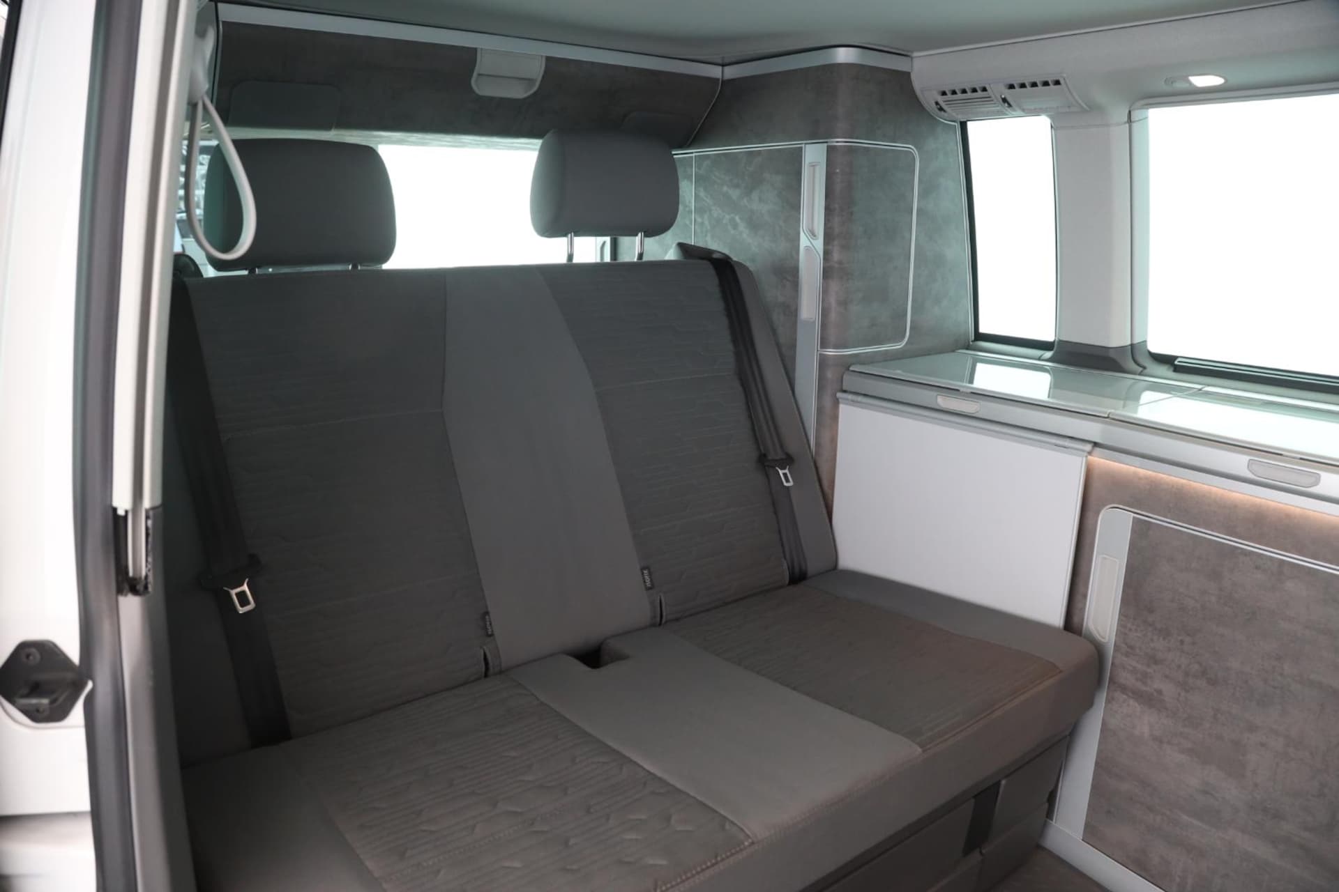 Volkswagen T6.1 California Ocean