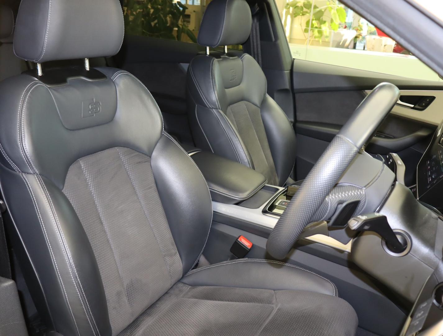 Image about Audi Q8 55 TFSI quattro debut package S line