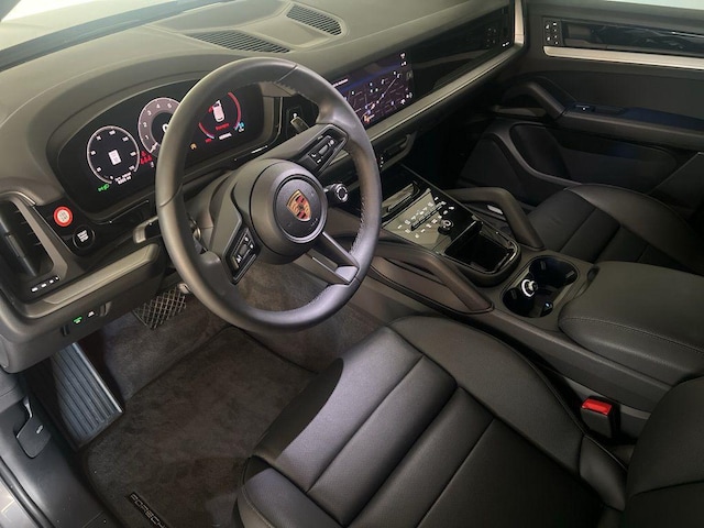 2025 Porsche Cayenne