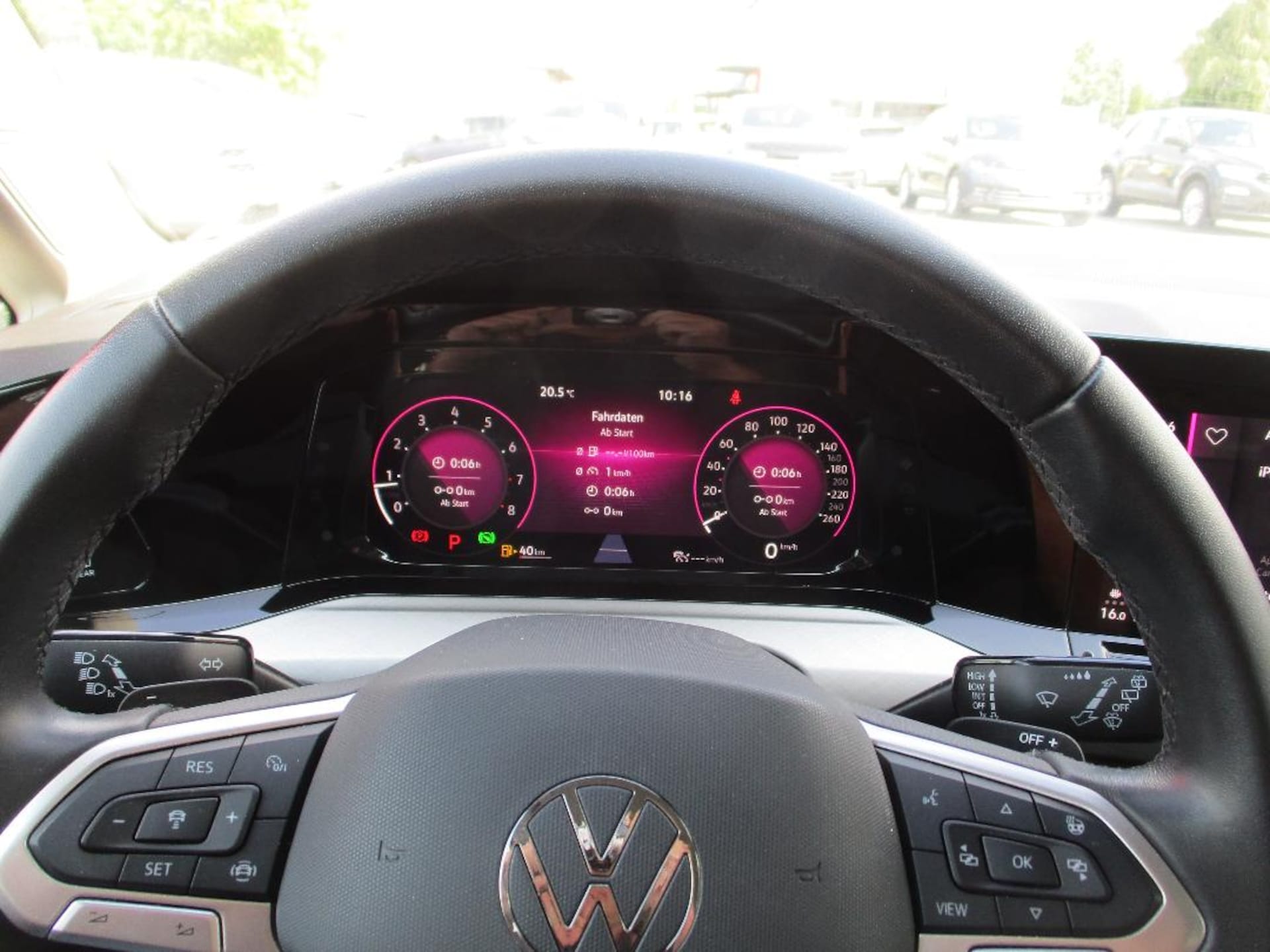 Volkswagen Golf Variant Life
