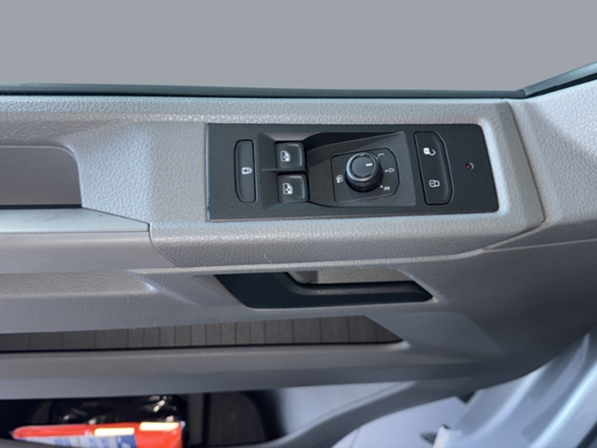 Volkswagen T6.1 Transporter Kombi langer Radstand