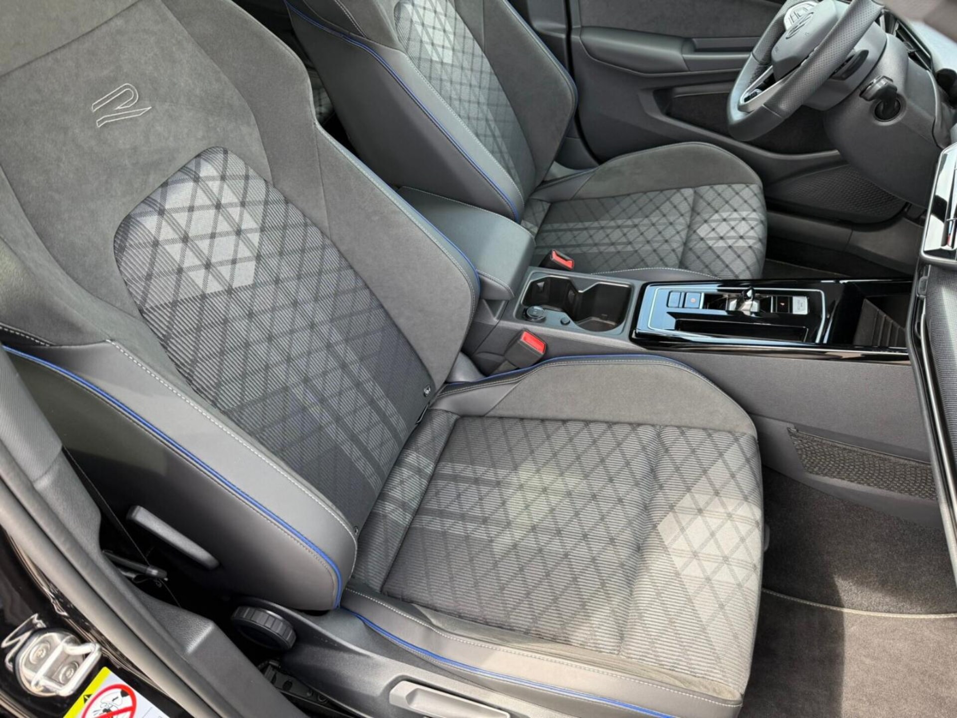 Volkswagen Golf Variant R-Line