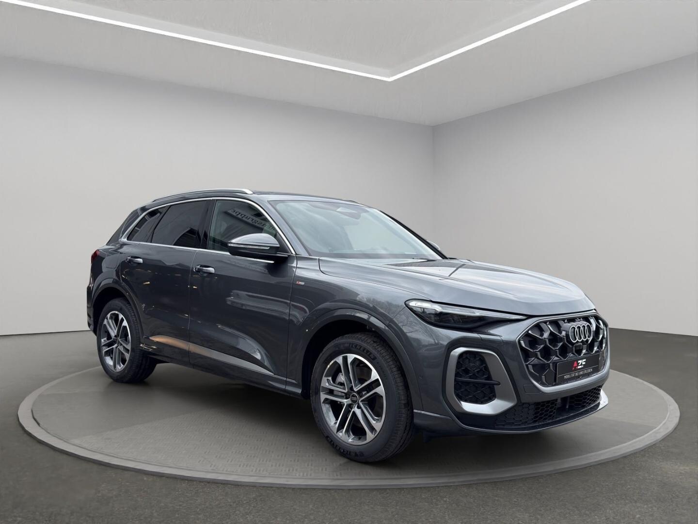 Bild über Audi Q5 SUV TDI quattro 150 kW S tronic - für weitere Informationen kontaktieren Sie den Audi Partner