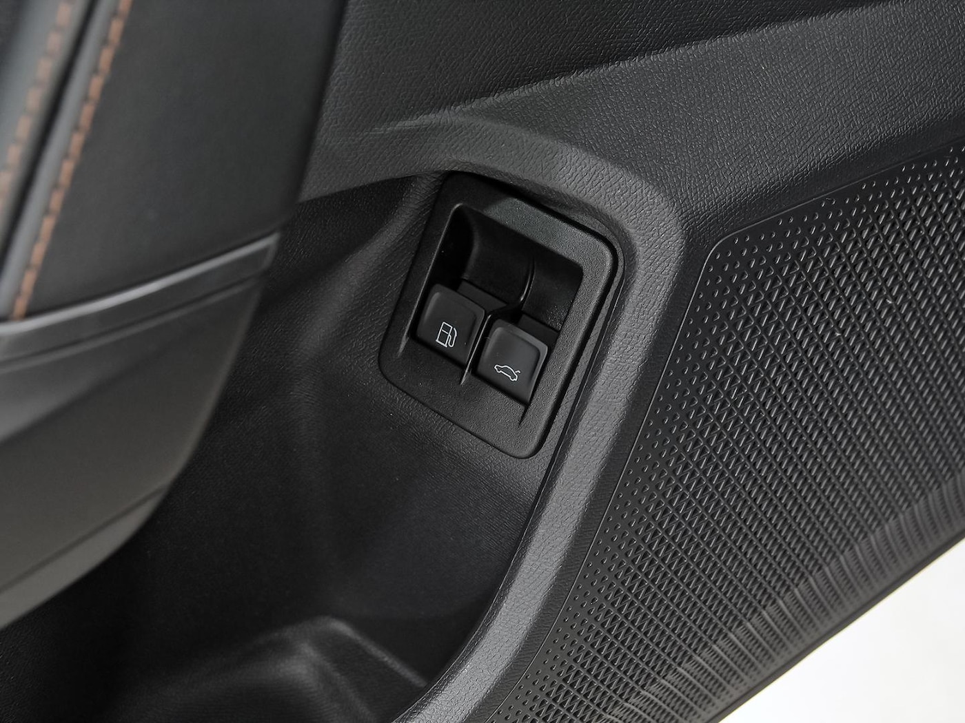 CUPRA Formentor 1.5 TSI e-Hybrid VZ DSG 200 kW (272 CV) — photo 14