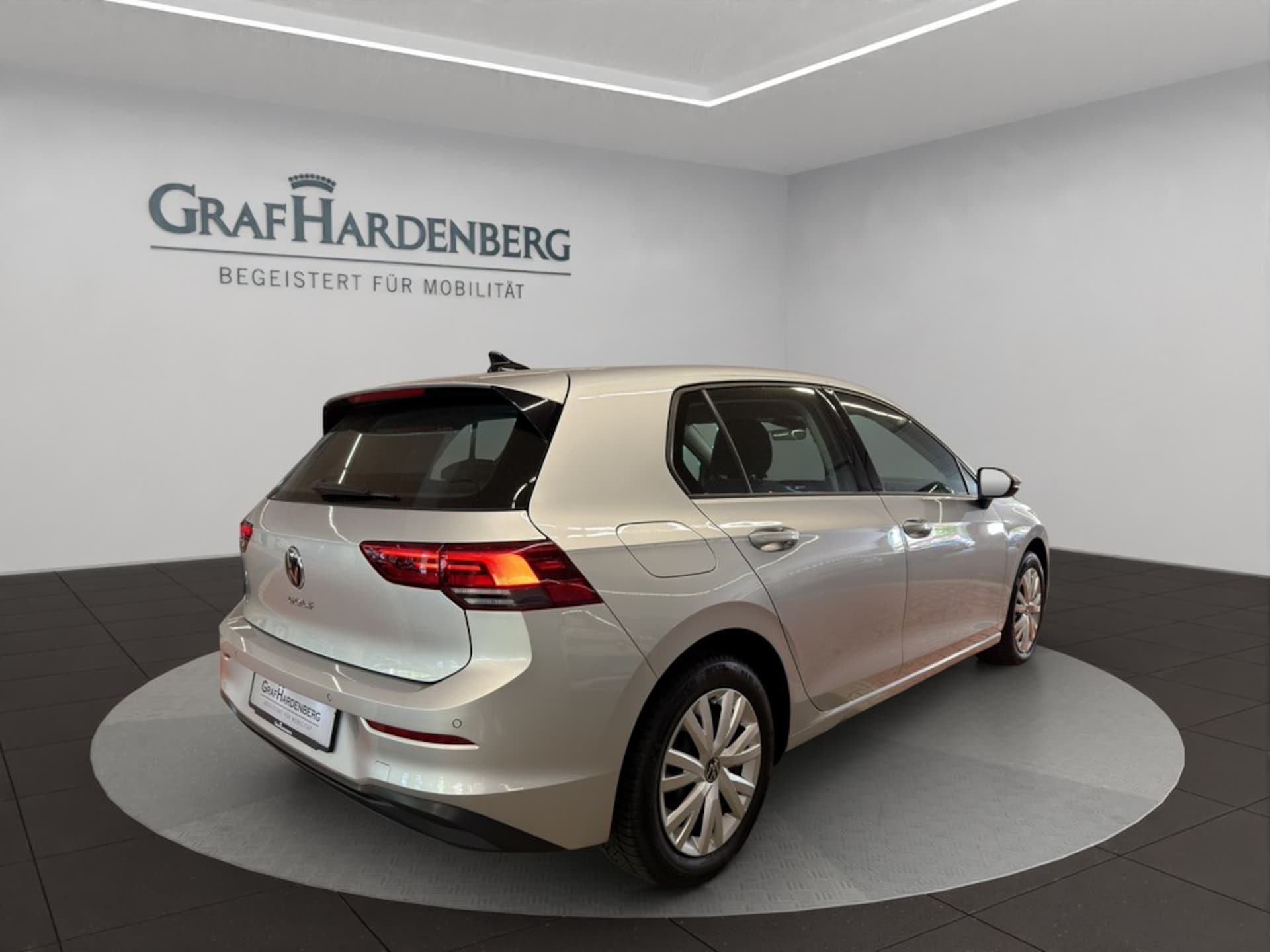 Volkswagen Golf Life