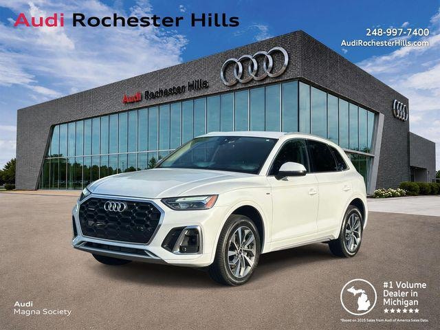 Photo of 2023 Audi Q5