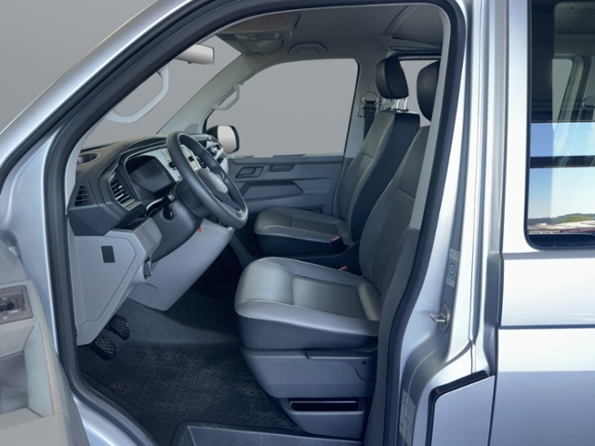 Volkswagen T6.1 Transporter Kombi langer Radstand