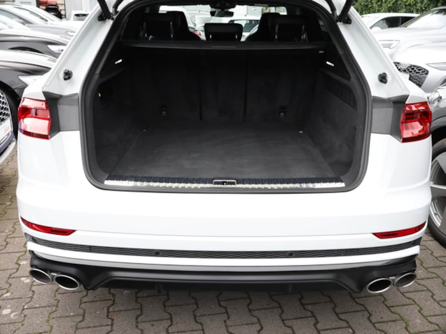 Bild über Audi SQ8 TFSI quattro tiptronic - für weitere Informationen kontaktieren Sie den Audi Partner