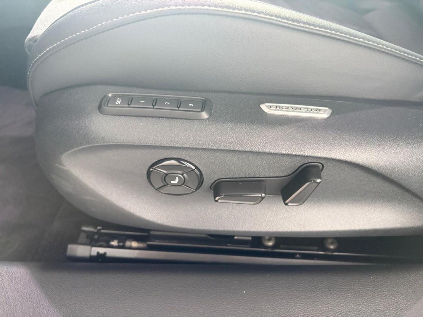 Volkswagen Passat – Bild 17